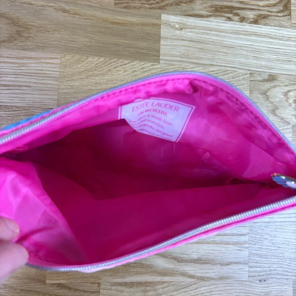Estée Lauder canvas makeup